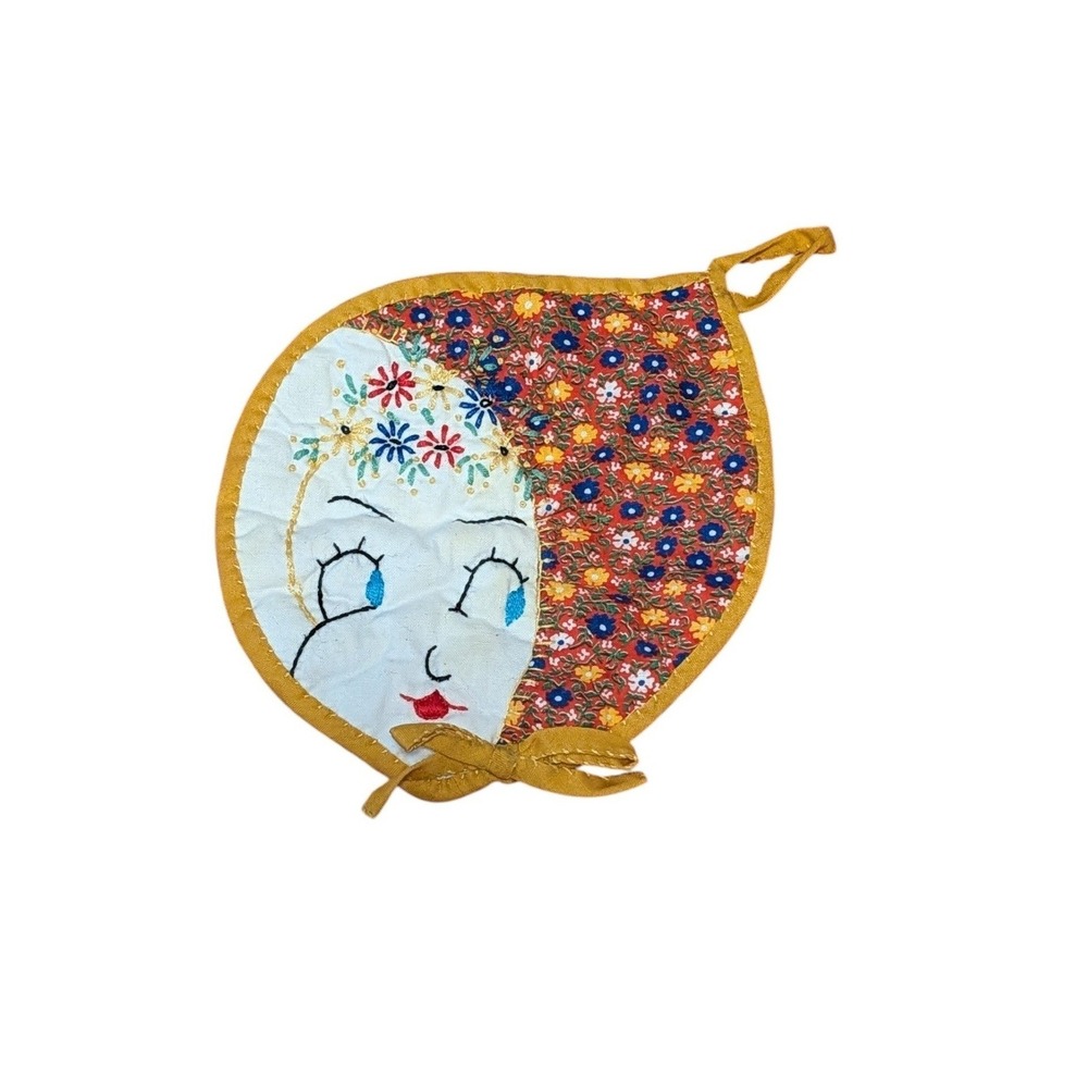 Vintage 50's Handmade Sunbonnet Girl Potholder Embroidered Floral Kitsch Hot Pad
